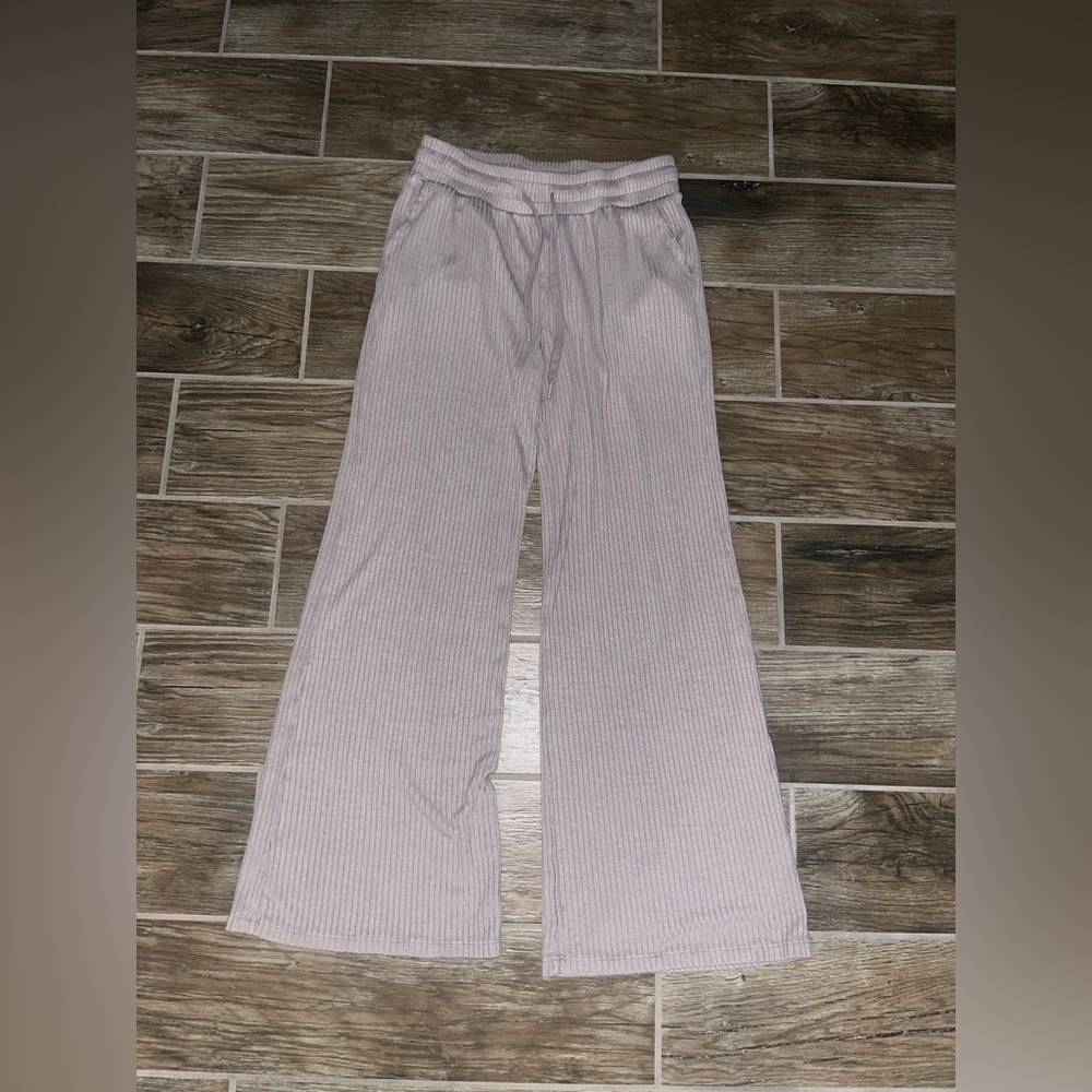 Beyond Yoga well traveled wide leg pants - Picture 2 of 4